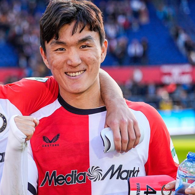 '내가 선수였으면 거칠게 차 버렸을 것'→황당 지적 등장 < 기타리그 < 해외축구 < 축구 < 기사본문 - 스포탈코리아 "황인범은 항상 가리키기만 하고... 