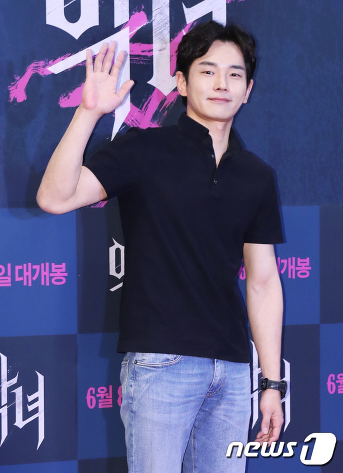 충격! 800만원 '입막음' 루머 휩쓴 배우 A씨, 전 남자친구와의 환승 이별 의혹 공식 해명...