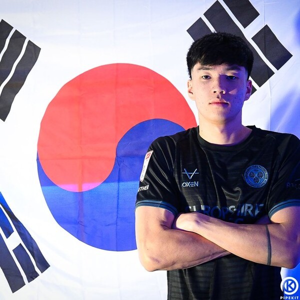 [오피셜] "꿈이 현실 됐어" LEE, 드디어 英 무대 입성...195cm '한국인 장... - 뉴스 썸네일 이미지