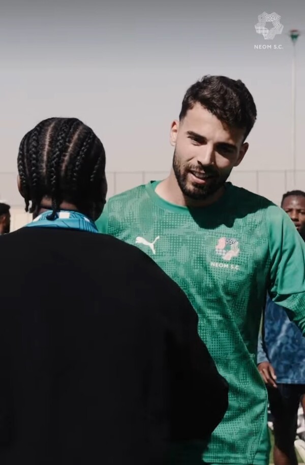 [오피셜] 메시, 전격 사우디아라비아행 확정...亞 무대 첫 도전, "시즌 ... - 뉴스 썸네일 이미지