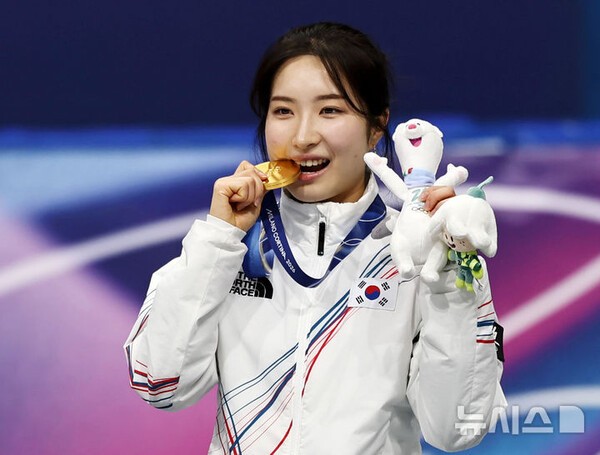 길리야 보고 있니? '쇼트트랙 2관왕' 김길리 샤라웃에 김도영 응답했다... - 뉴스 썸네일 이미지