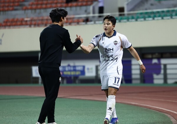 김천상무 전술 변화