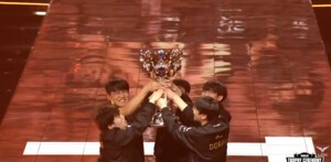 [오피셜] ‘또또또 숭배합니다! 대 상 혁’ 역대 최초 쓰리핏·V6 달성! 中 전역에 LCK 저력 보여줬다[롤드컵 결승 리뷰]