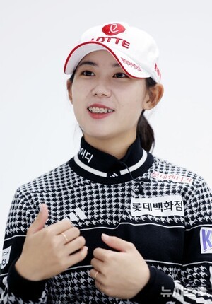 “CME 최종전 우승하셔서 맛있는 거 사주세요!”…‘돌격대장’ 황유민이 &apos;선배&apos; 김효주에게 전한 응원 메시지