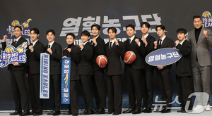 농구 예능의 화려한 부활…&apos;열혈농구단&apos;의 코트 위 &apos;피땀눈물&apos;(종합)